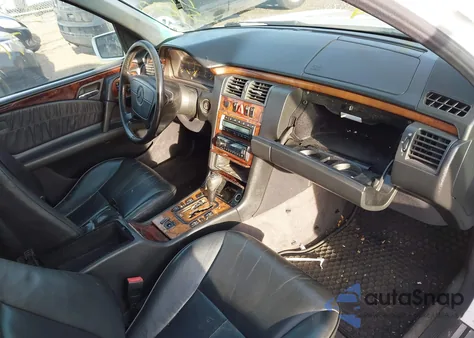 1999 Mercedes-Benz E 430 from USA, damaged, VIN WDBJF70H8XA812375